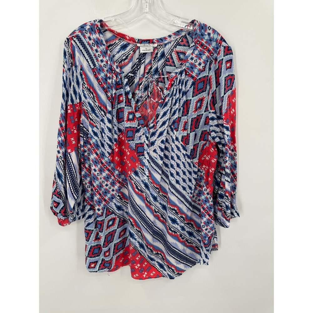 Como Woman 1X Red Blue White Geometric Patchwork Peasant Blouse U2U364SW